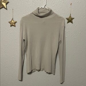 Chico's Off-White Ribbed Silk Blend Top